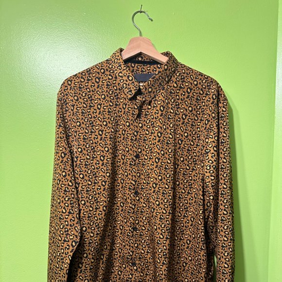 Never worn! Cheetah Print Button Up Dress Shirt - Picture 1 of 3